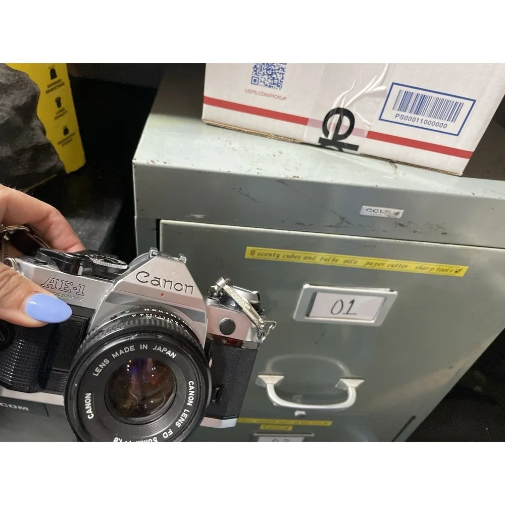 Canon AE-1 Program 35mm SLR Camera 50mm 1:1.8 Canon Lens 1:4.0 Lens Flash Works!